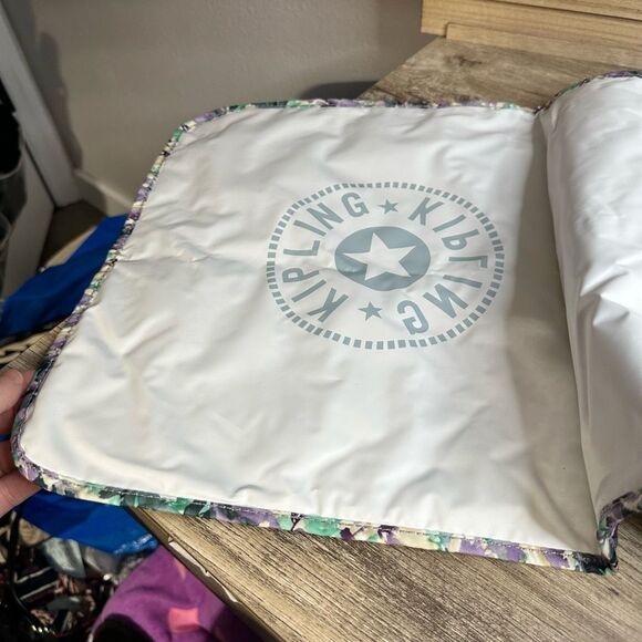 Kipling Bloom Spanish Floral Changing Pad - Picture 3 of 4